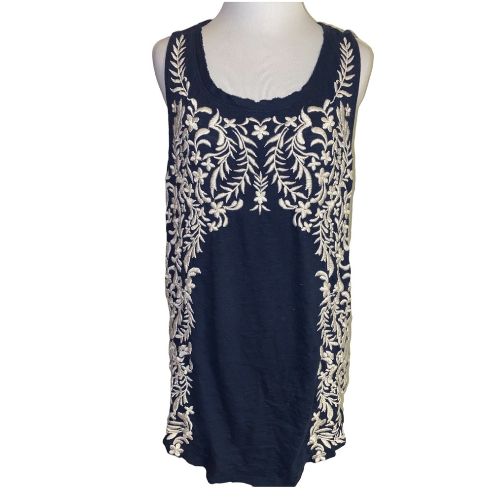 Lucky 🍀 brand embroidered racerback tank in navy blue, size X-large